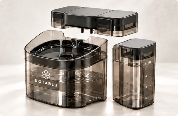 NOTABLU fountain with its removable reservoir and top assembly